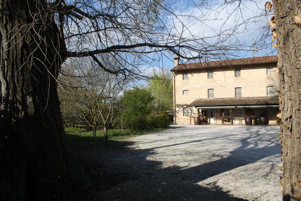 I Guardiani Bed & Breakfast Carlino ภายนอก รูปภาพ